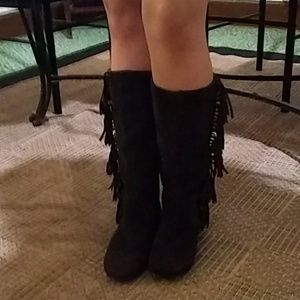 **TRADED**Steve Madden fringed boots